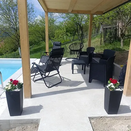 Afea's With A Pool For Relaxation And Enjoyment סראייבו
