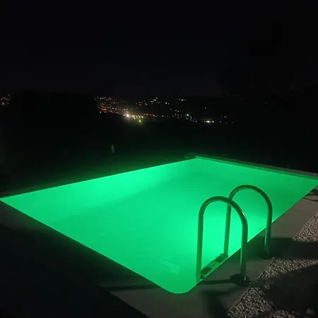 Afea's With A Pool For Relaxation And Enjoyment בית נופש
